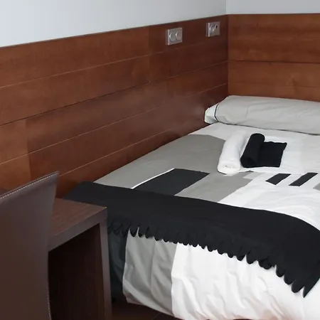 Hotel Cuentame 2*