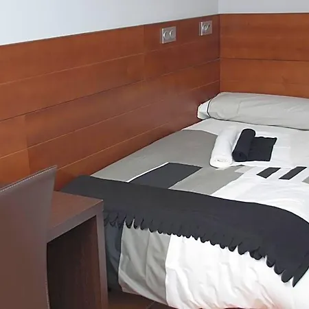 Hotel Cuentame 2*